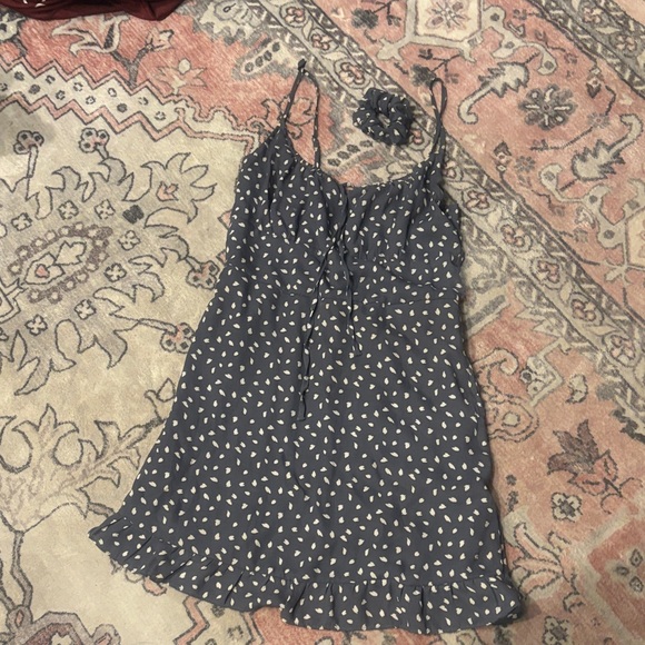 Abercrombie & Fitch Dusty Blue Smocked Dress w/ matching Scrunchie sz Small Tall - Picture 2 of 9